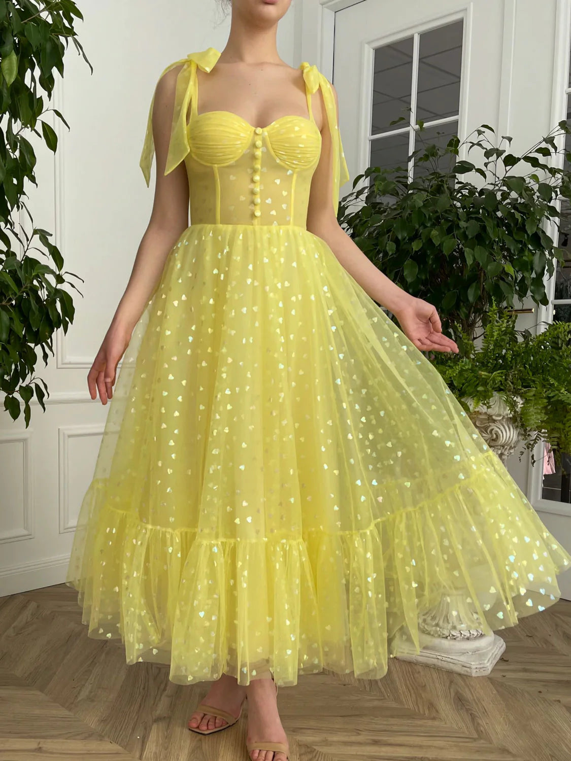 Sweetheart neck tulle short prom dress