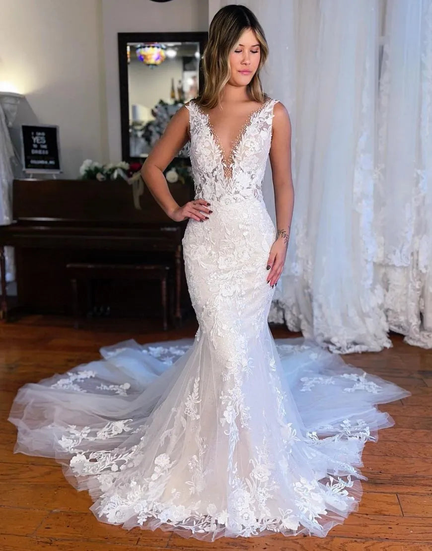 Mermaid Appliques V Neck Train Wedding Dress