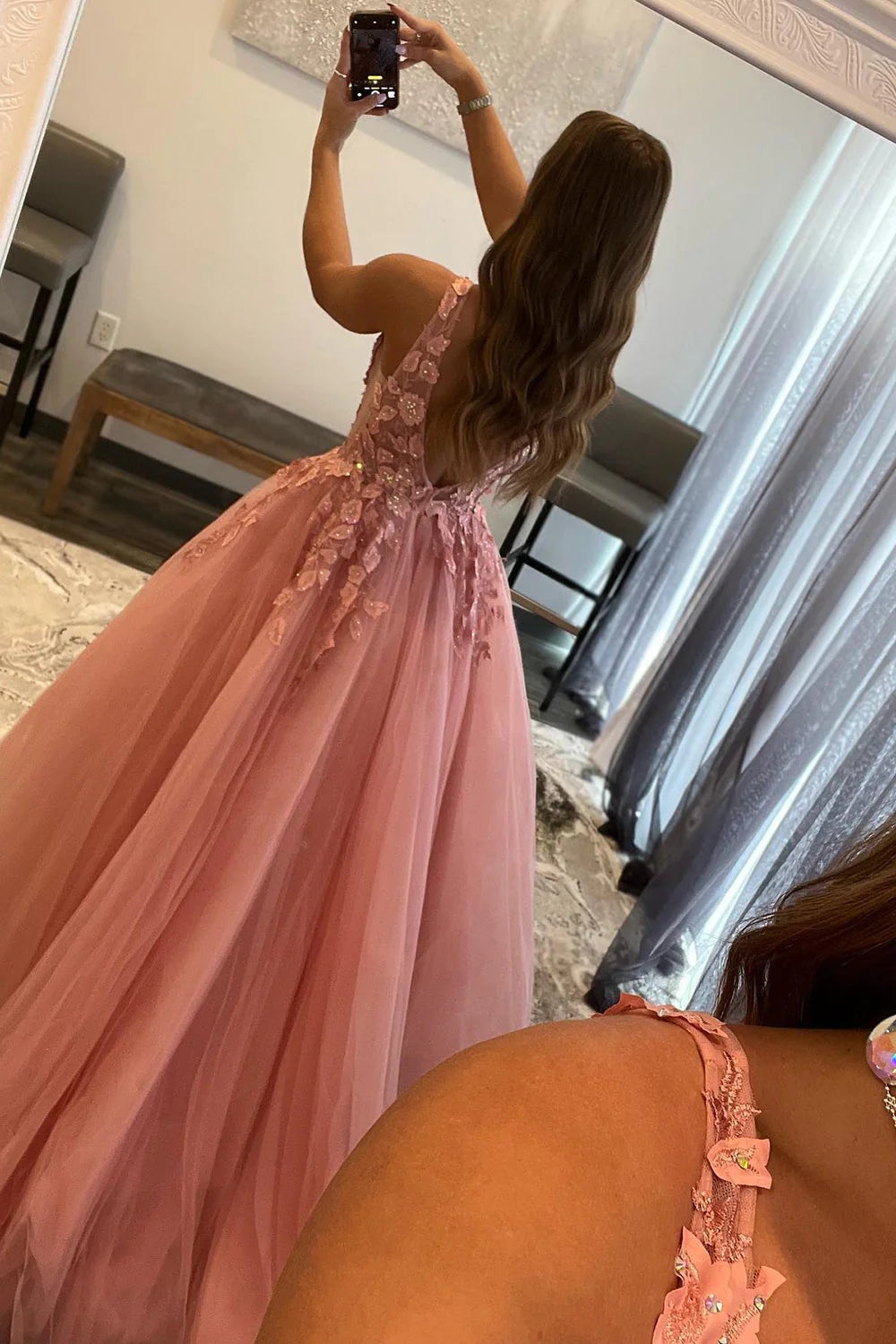 Elegant A Line V Neck Tulle Lace Appliques Long  Open Back Prom Dresses