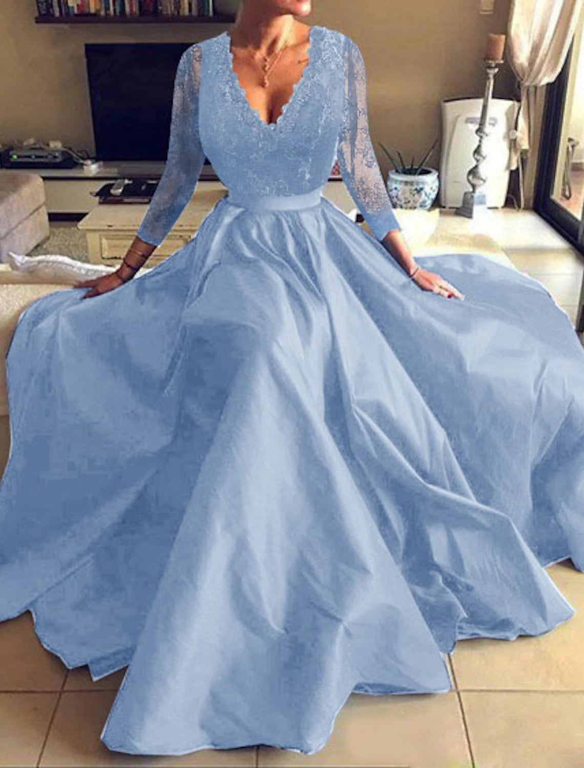 A-Line Evening Gown Elegant Dress Party Wear Formal Evening Floor Length Long Sleeve V Neck Tulle with Pleats Appliques