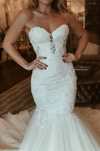 Mermaid Elegant Sweetheart Lace Long Wedding Dress With Beading