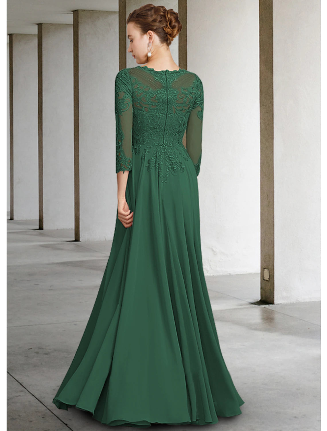 A-Line Mother of the Bride Dress Elegant Jewel Neck Floor Length Chiffon Lace 3/4 Length Sleeve with Pleats Appliques