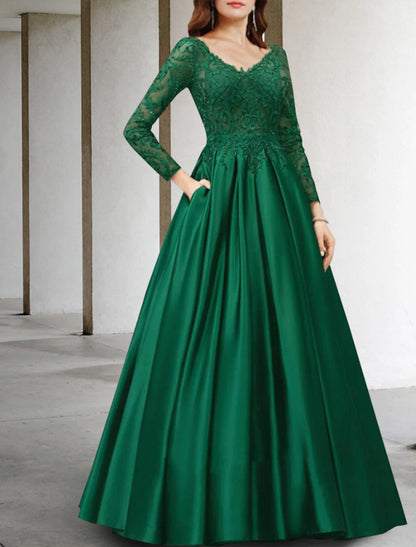 A-Line Mother of the Bride Dress Luxurious Elegant V Neck Floor Length Chiffon Lace Long Sleeve with Pleats Appliques