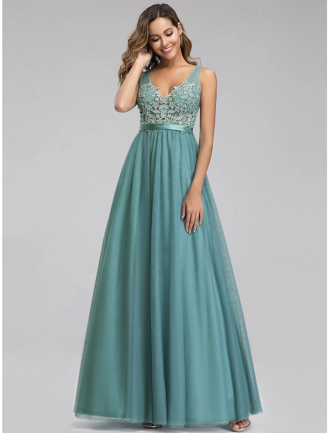 A-Line Empire Holiday Prom Dress V Neck V Back Sleeveless Floor Length Chiffon with Appliques