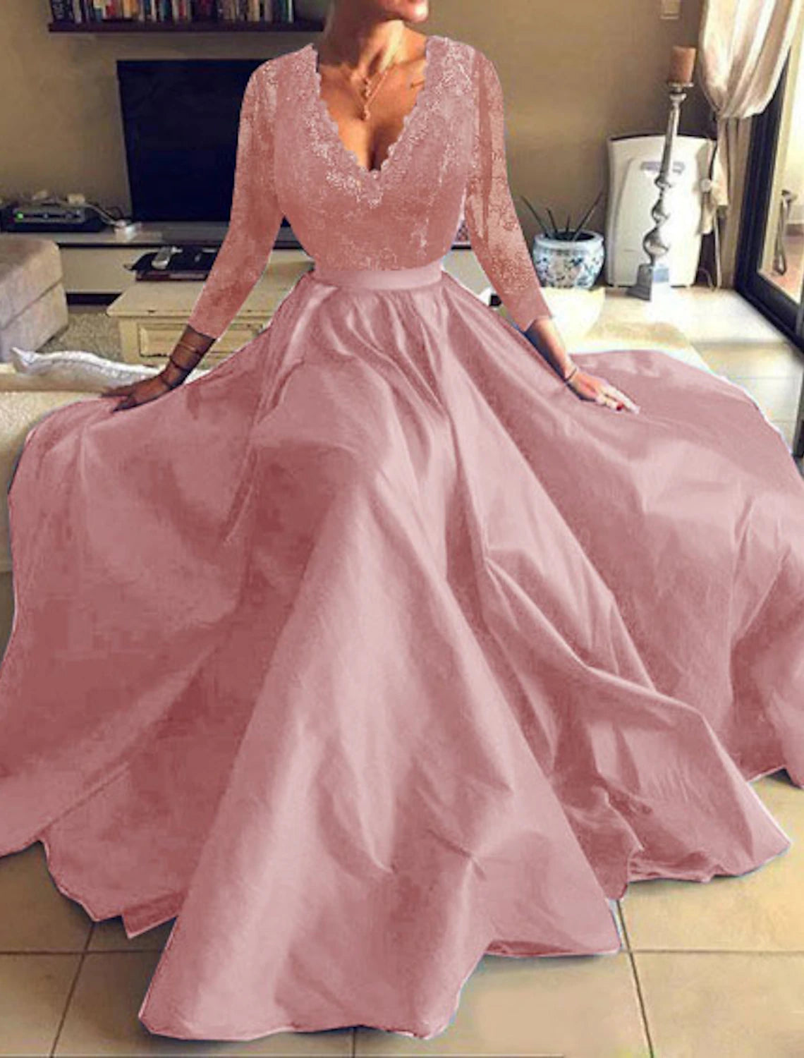 A-Line Evening Gown Elegant Dress Party Wear Formal Evening Floor Length Long Sleeve V Neck Tulle with Pleats Appliques