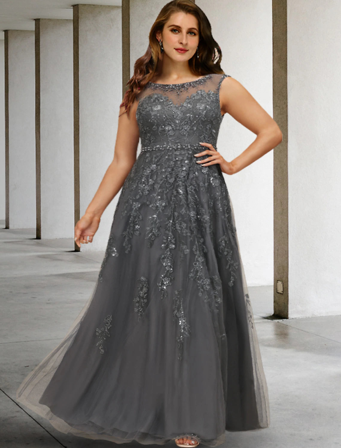 A-Line Plus Size Curve Mother of the Bride Dresses Elegant Dress Formal Floor Length Sleeveless Jewel Neck Lace with Beading Sequin Appliques