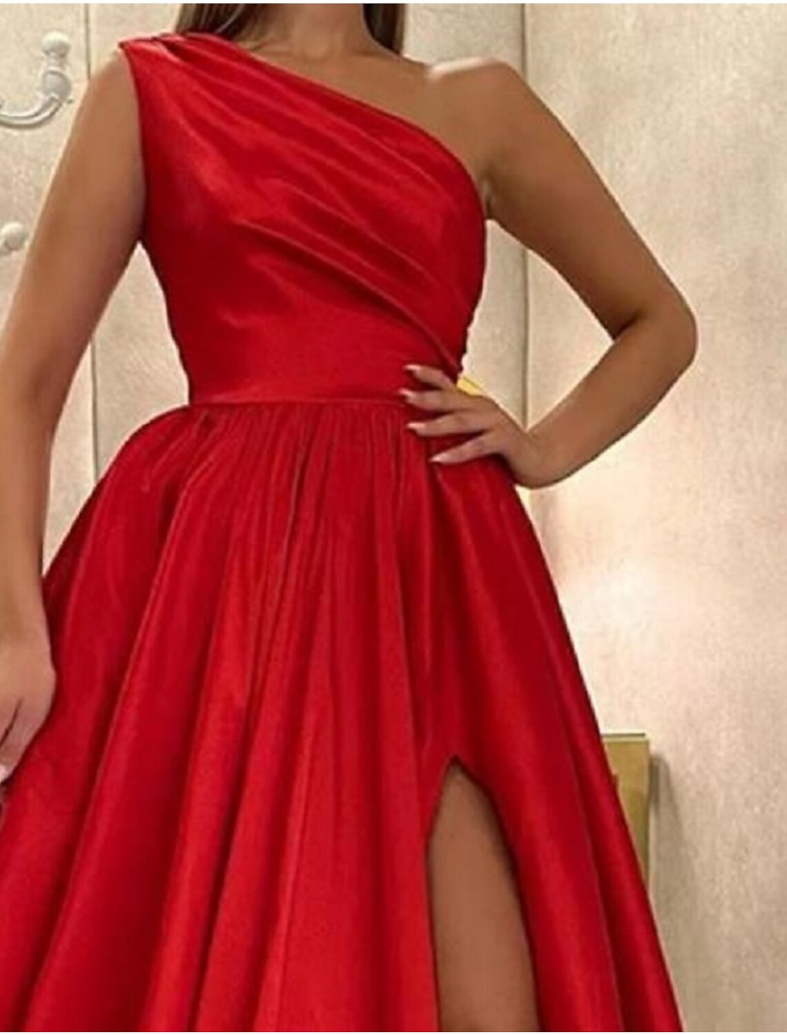 A-Line Evening Gown Elegant Dress Wedding Guest Engagement Floor Length Sleeveless One Shoulder Satin with Pleats Slit