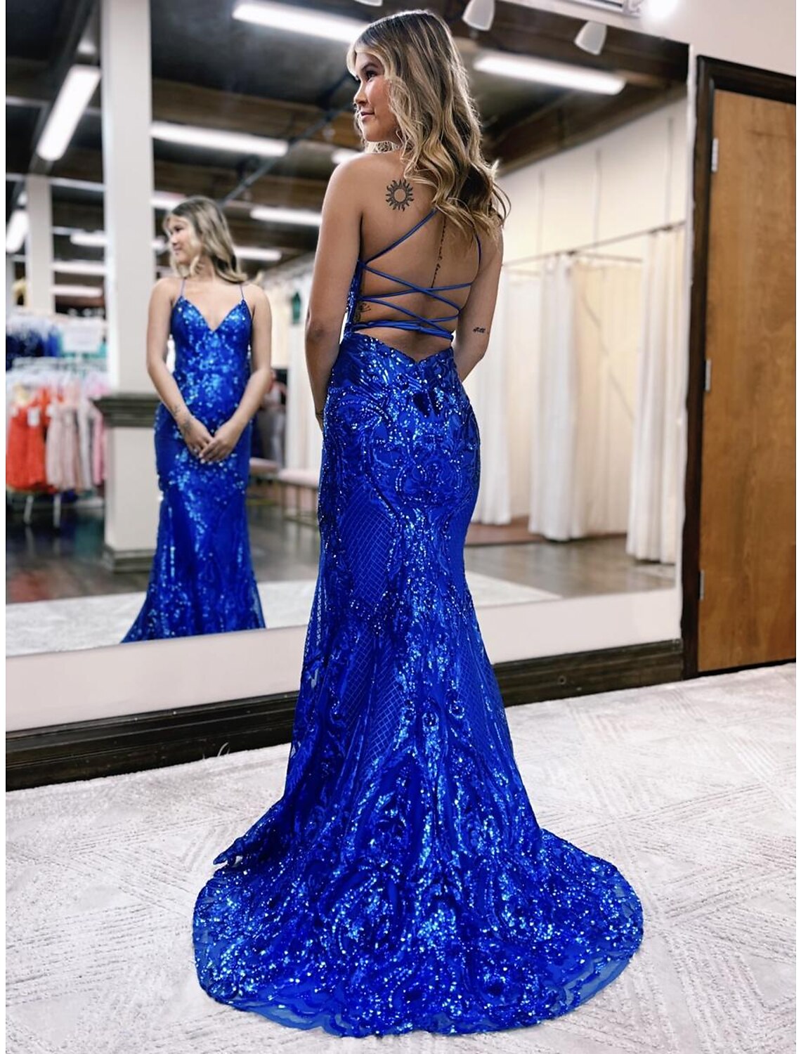 Mermaid / Trumpet Prom Dresses Sparkle & Shine Dress Formal Sweep / Brush Train Sleeveless V Neck Sequined Backless with Glitter Sequin