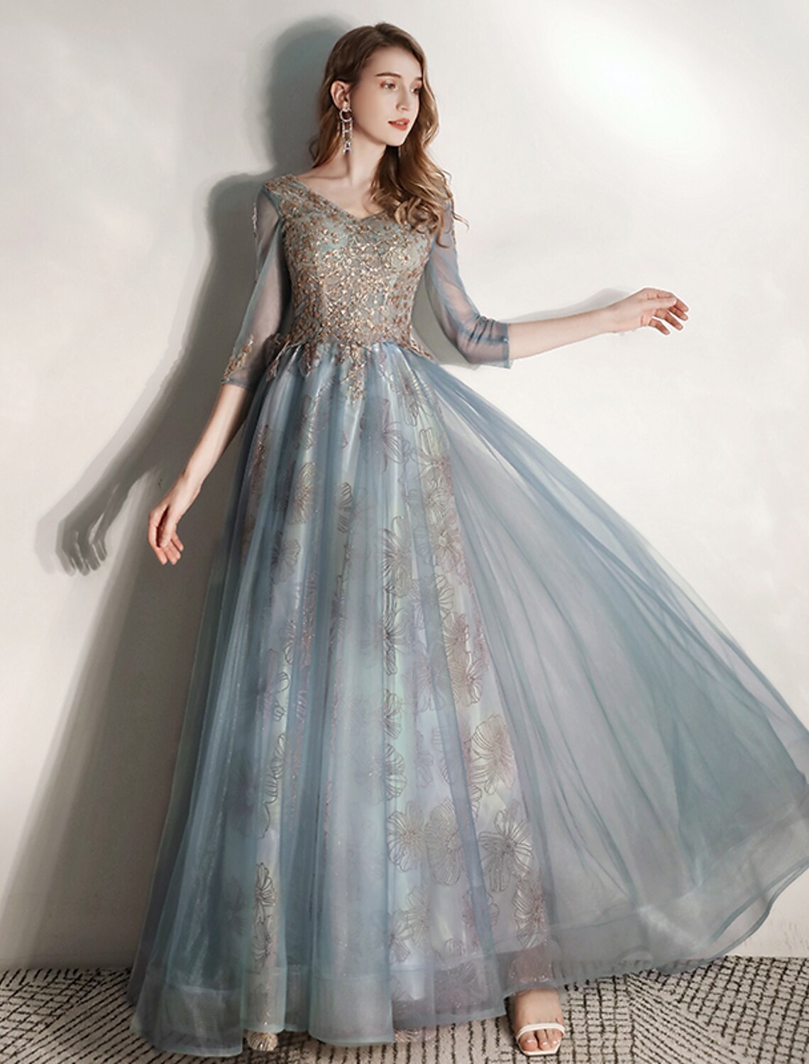 A-Line Prom Dresses Elegant Dress Engagement Floor Length Half Sleeve V Neck Tulle with Pleats Pattern / Print Appliques