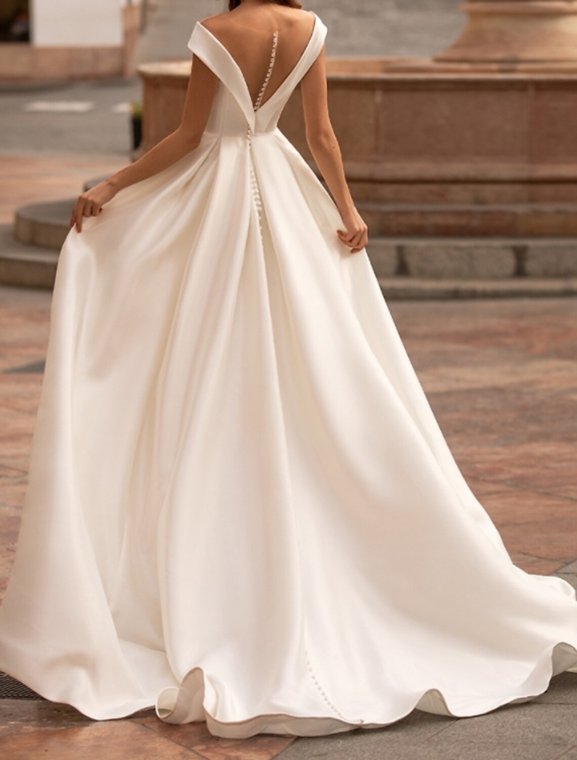 Hall Casual Wedding Dresses A-Line Off Shoulder Cap Sleeve Sweep / Brush Train Satin Bridal Gowns With Pleats