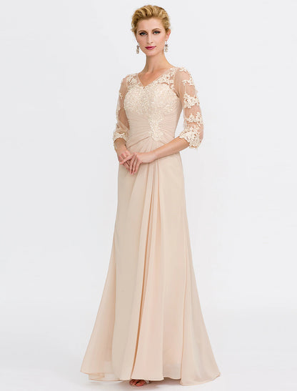 A-Line Mother of the Bride Dress Plus Size Elegant See Through V Neck Floor Length Chiffon Half Sleeve with Appliques Side Draping