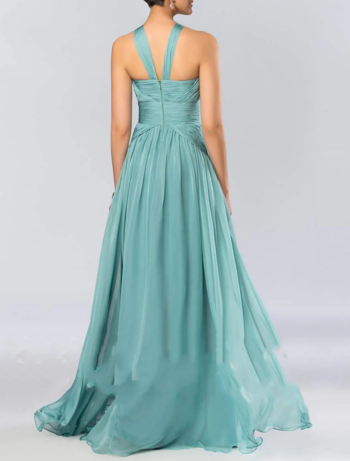 A-Line Bridesmaid Dress Halter Neck Sleeveless Elegant Floor Length Chiffon with Pleats / Draping