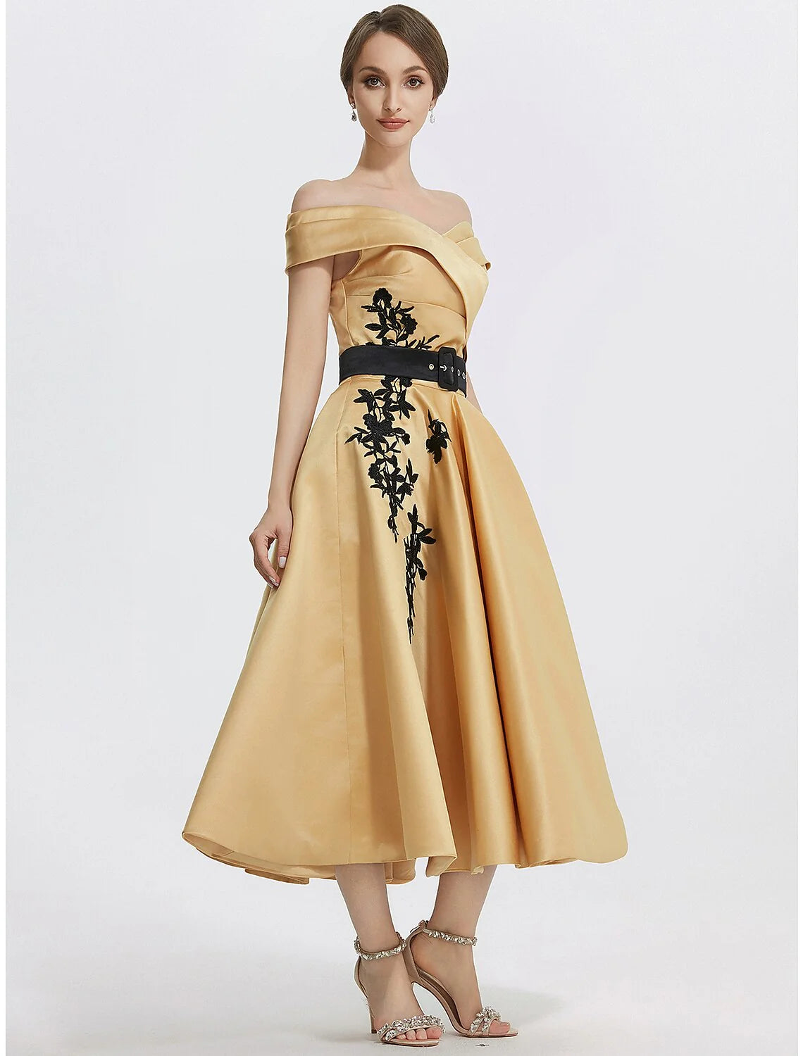 A-Line Cocktail Dresses Elegant Dress Formal Prom Tea Length Sleeveless Off Shoulder Satin with Appliques