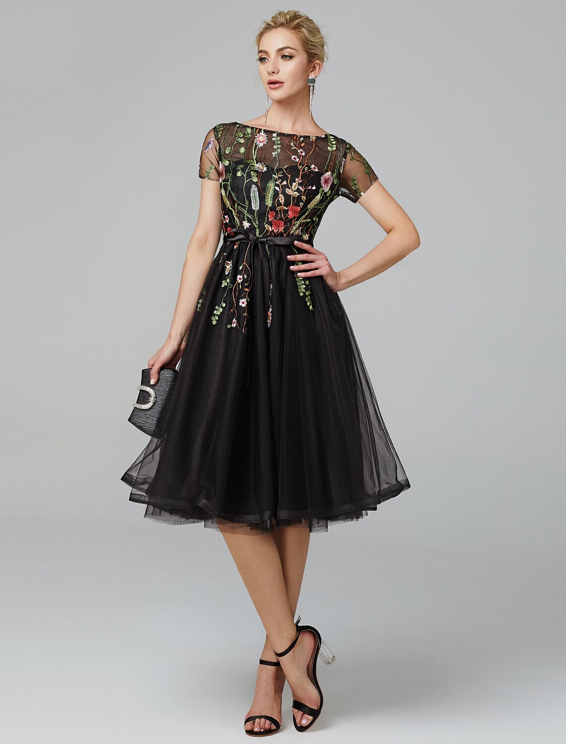 A-Line Elegant Floral Engagement Formal Evening Dress Illusion Neck Short Sleeve Knee Length Lace with Pleats Appliques