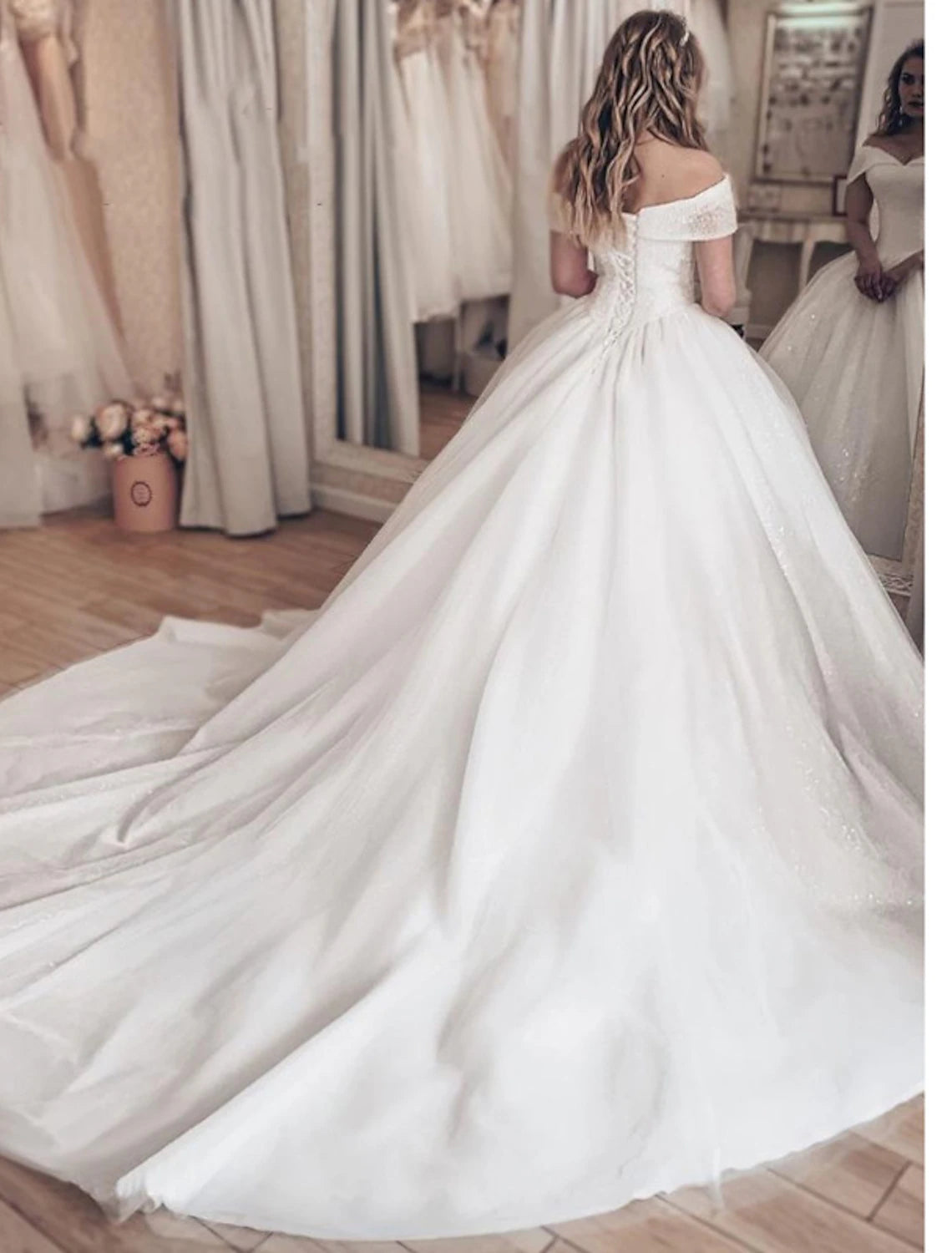 Engagement Formal Wedding Dresses Ball Gown Off Shoulder Cap Sleeve Chapel Train Tulle Bridal Gowns With Pleats Sequin