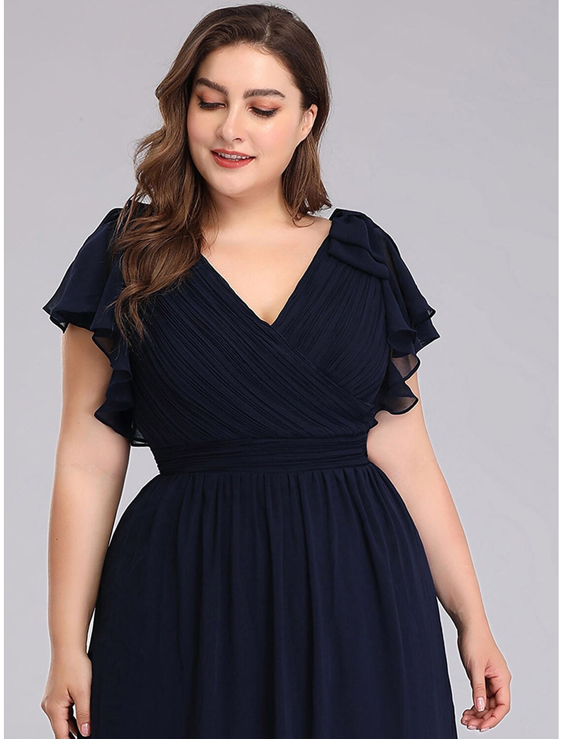 A-Line Mother of the Bride Dress Plus Size V Neck Floor Length Chiffon Short Sleeve with Ruffles Ruching