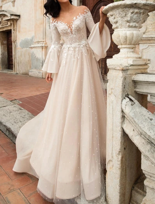 Beach Boho Wedding Dresses A-Line Off Shoulder Long Sleeve Court Train Lace Bridal Gowns With Embroidery Appliques