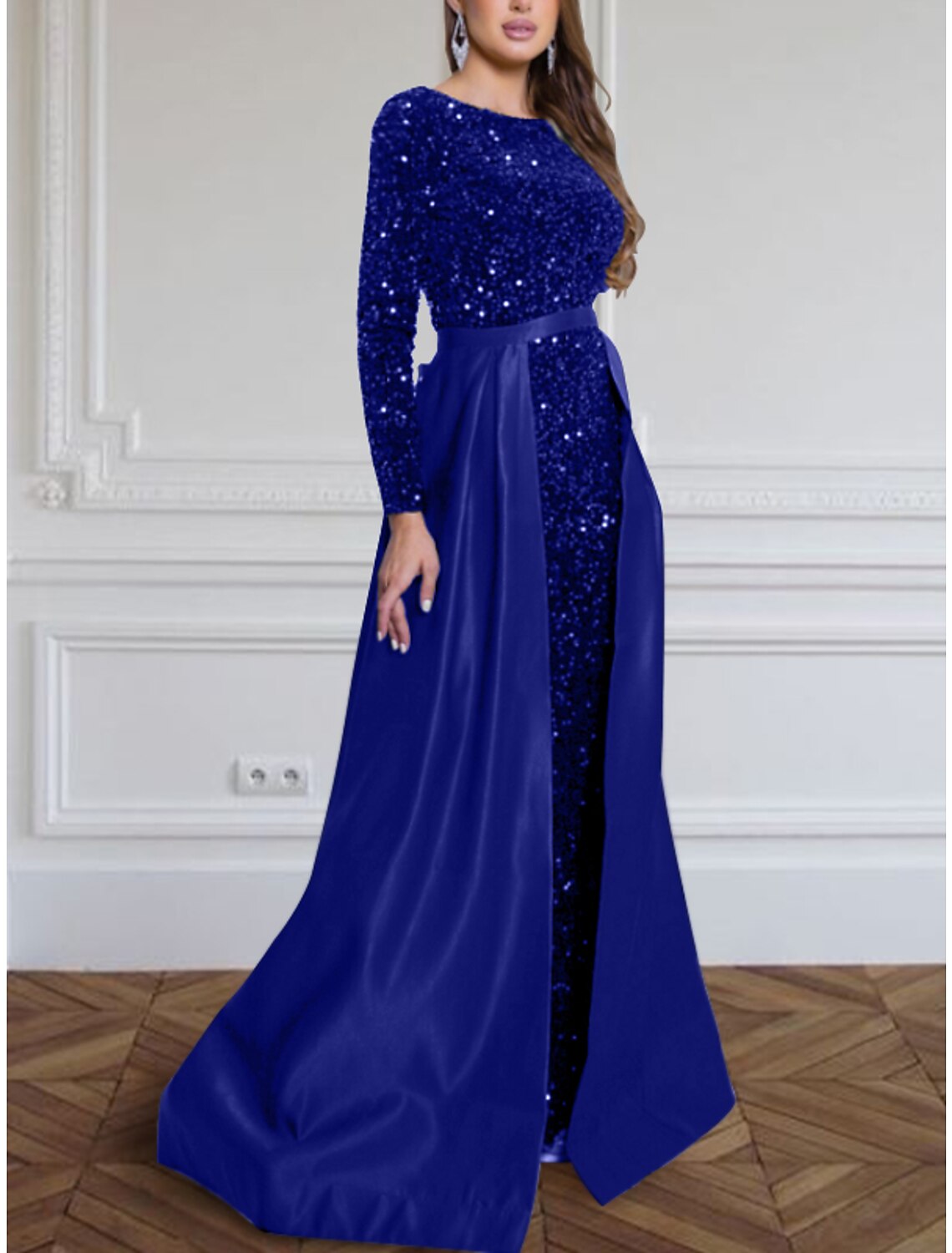 A-Line Evening Gown Elegant Dress Formal Fall Sweep / Brush Train Long Sleeve Jewel Neck Sequined with Glitter Pleats