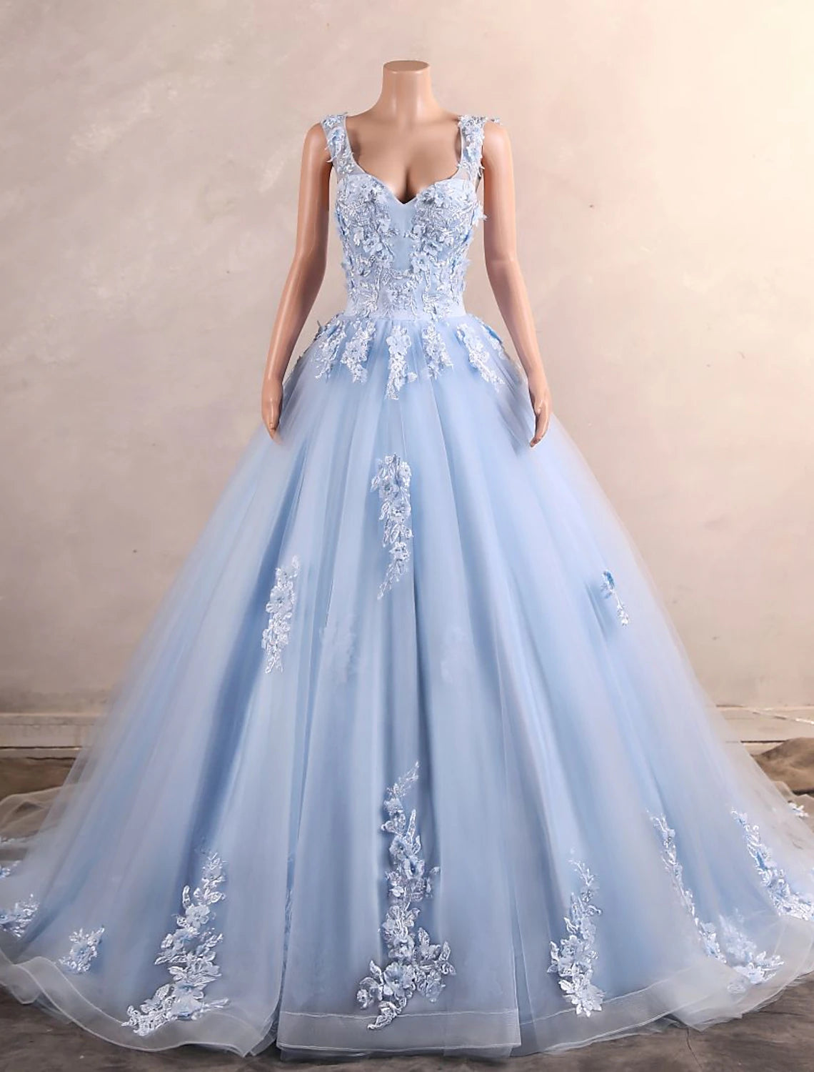 Ball Gown Quinceanera Dresses Elegant Dress Quinceanera Sweet 16 Court Train Sleeveless Sweetheart African American Tulle Cowl Back with Pearls Appliques