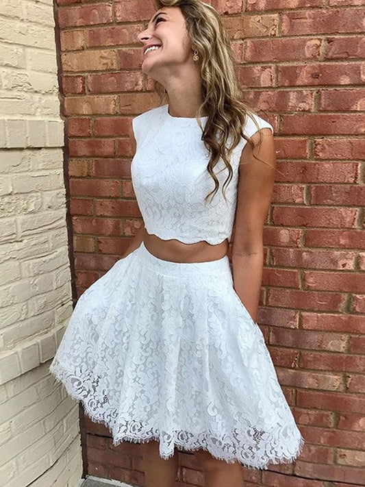 A-Line/Princess Lace Lace Scoop Sleeveless Short/Mini Homecoming Dresses