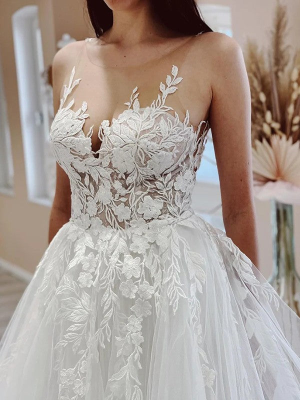 A-Line/Princess Tulle Applique Scoop Sleeveless Chapel Train Wedding Dresses