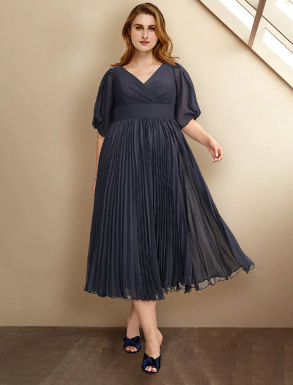 A-Line Mother of the Bride Dresses Plus Size Hide Belly Curve Elegant Dress Formal Tea Length Short Sleeve V Neck Chiffon with Pleats