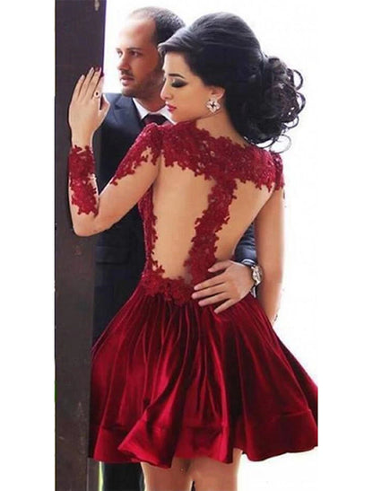 A-Line Hot Cocktail Party Prom Valentine's Day Dress Jewel Neck Long Sleeve Short / Mini Lace with Pleats Appliques