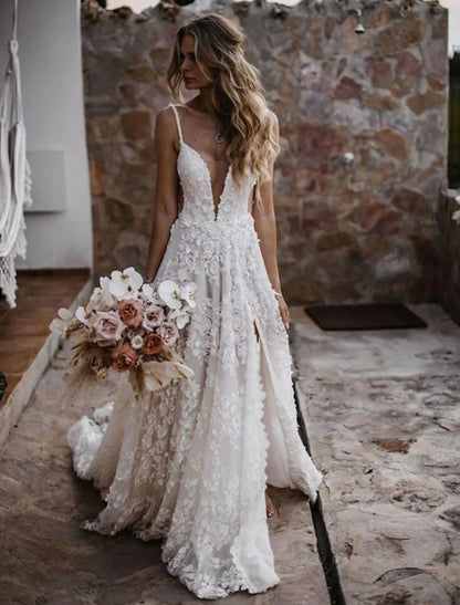 Beach Sexy Boho Wedding Dresses A-Line Sweetheart Camisole Spaghetti Strap Court Train Lace Bridal Gowns With Appliques