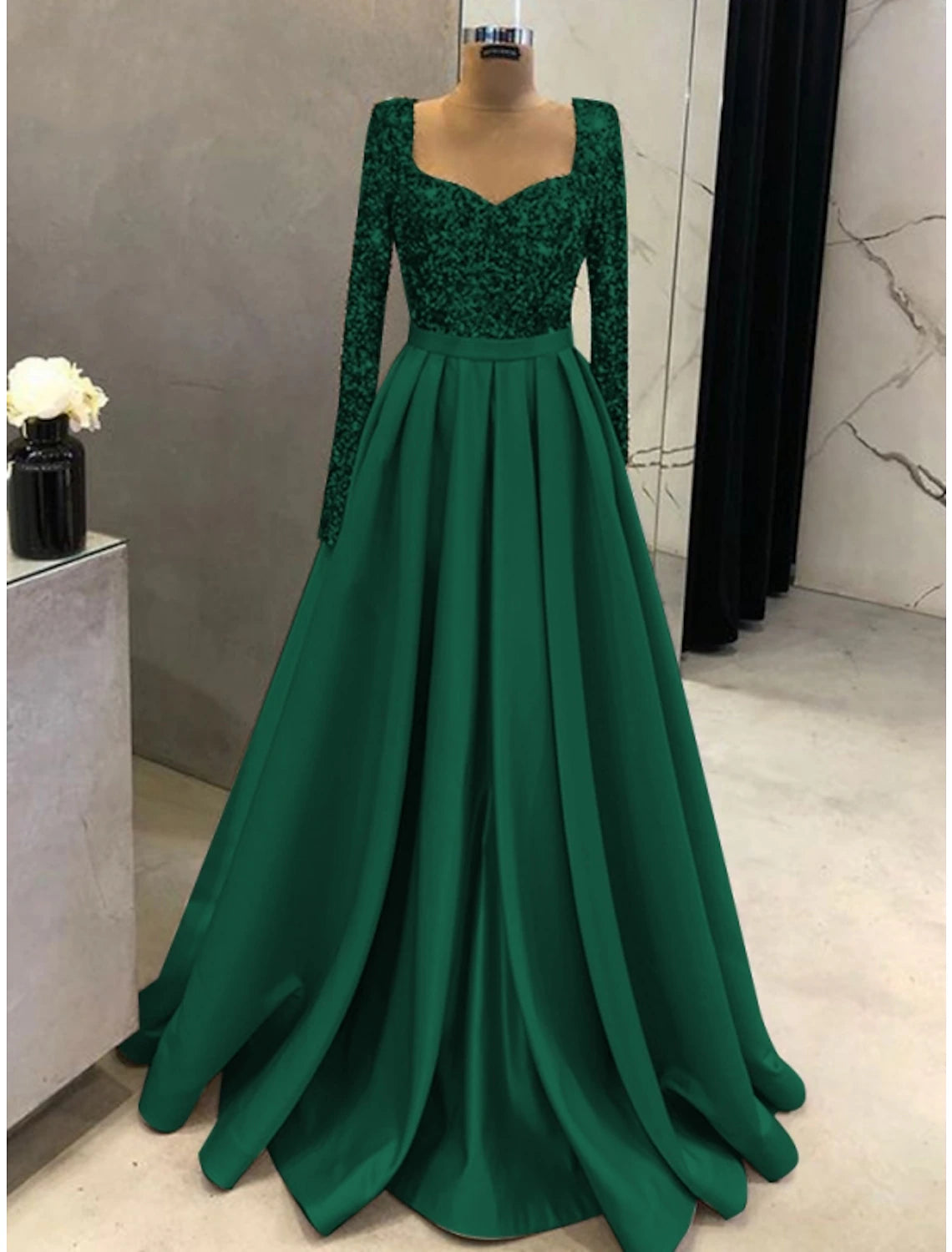 A-Line Evening Gown Elegant Dress Formal Fall Sweep / Brush Train Long Sleeve Square Neck Satin with Glitter Pleats