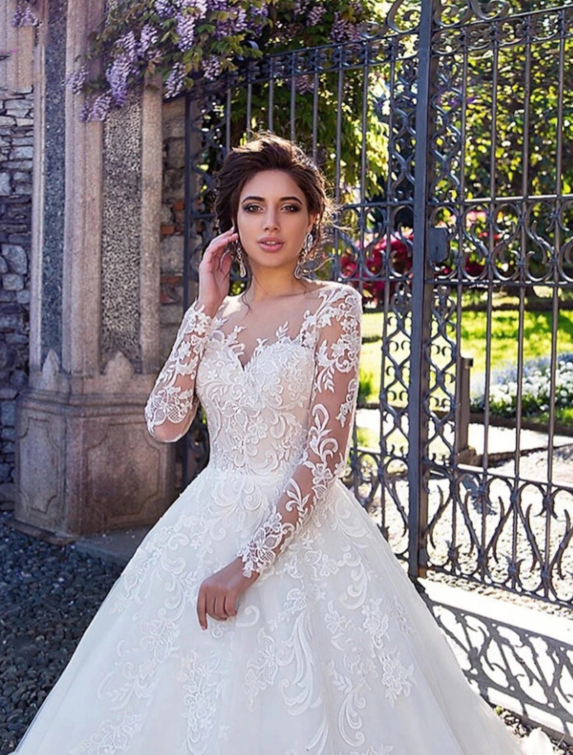 Engagement Formal Fall Wedding Dresses Ball Gown Illusion Neck Long Sleeve Court Train Lace Bridal Gowns With Lace Appliques Summer Wedding Party