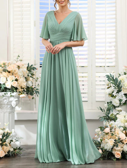 A-Line Bridesmaid Dress V Neck Short Sleeve Elegant Floor Length Chiffon with Split Front / Ruching