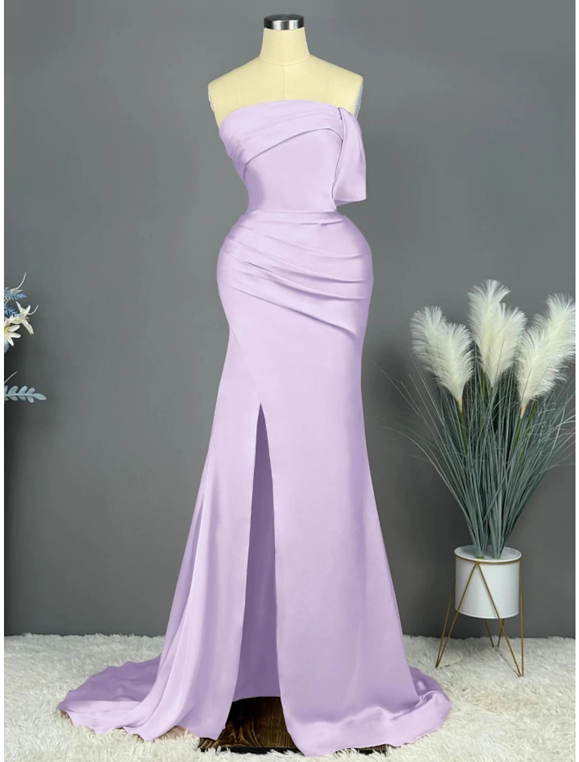 A-Line Evening Gown Elegant Dress Formal Sweep / Brush Train Sleeveless Strapless Satin with Pleats Ruched Slit