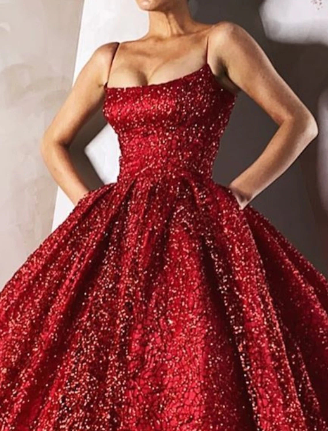 Ball Gown Evening Gown Luxurious Dress Valentine's Day Engagement Floor Length Sleeveless Spaghetti Strap Satin with Sequin Tiered