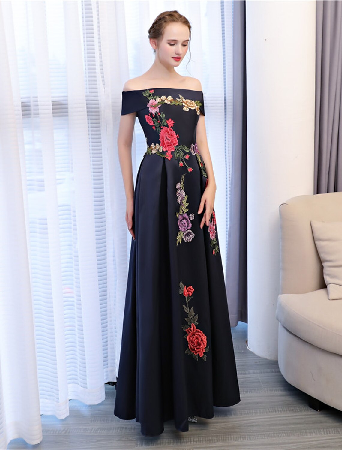 A-Line Floral Dress Wedding Guest Formal Evening Floor Length Sleeveless Off Shoulder Satin with Embroidery Appliques