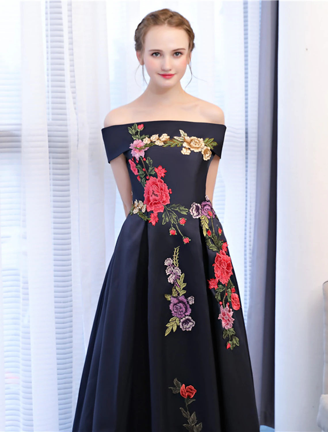 A-Line Floral Dress Wedding Guest Formal Evening Floor Length Sleeveless Off Shoulder Satin with Embroidery Appliques