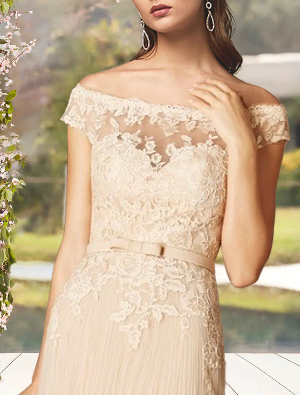 A-Line Mother of the Bride Dress Elegant Off Shoulder Floor Length Lace Tulle Short Sleeve with Bow(s) Pleats Appliques