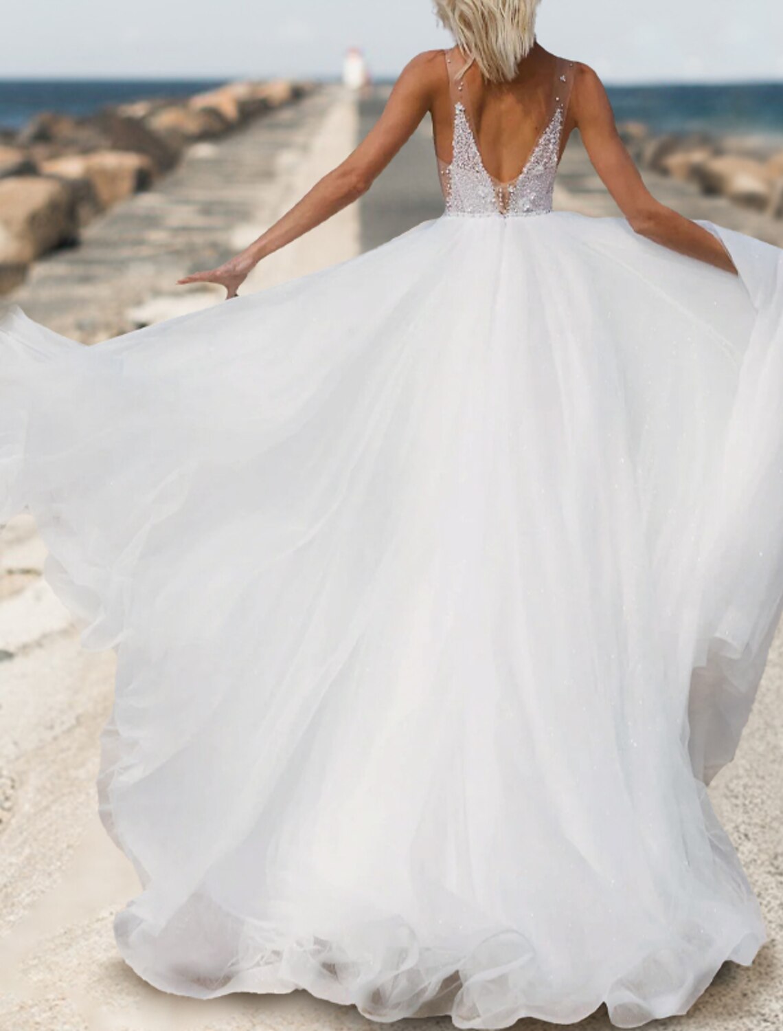 Beach Open Back Boho Wedding Dresses A-Line Sweetheart Sleeveless Court Train Tulle Bridal Gowns With Solid Color