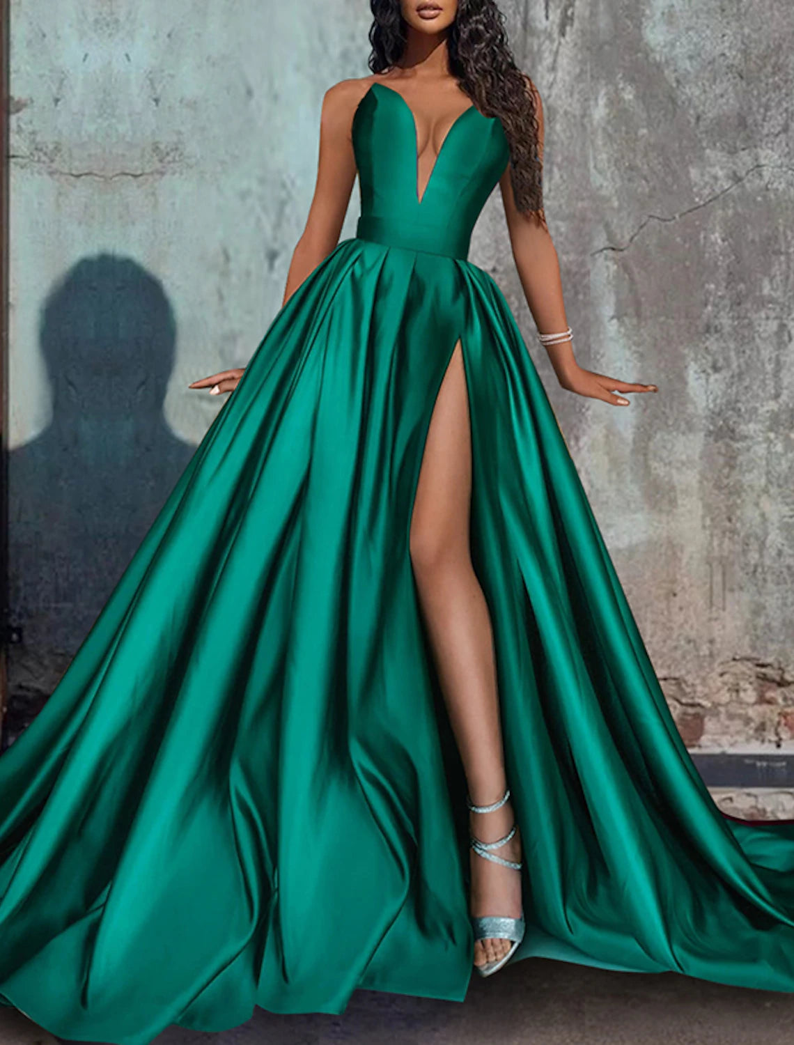 A-Line Evening Gown Red Green Dress Formal Wedding Party Court Train Sleeveless Strapless Satin with Pleats Slit