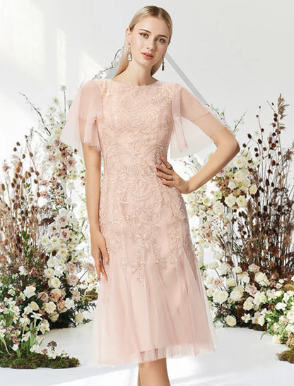 A-Line Cocktail Dresses Flirty Dress Graduation Knee Length Half Sleeve Jewel Neck Lace with Appliques