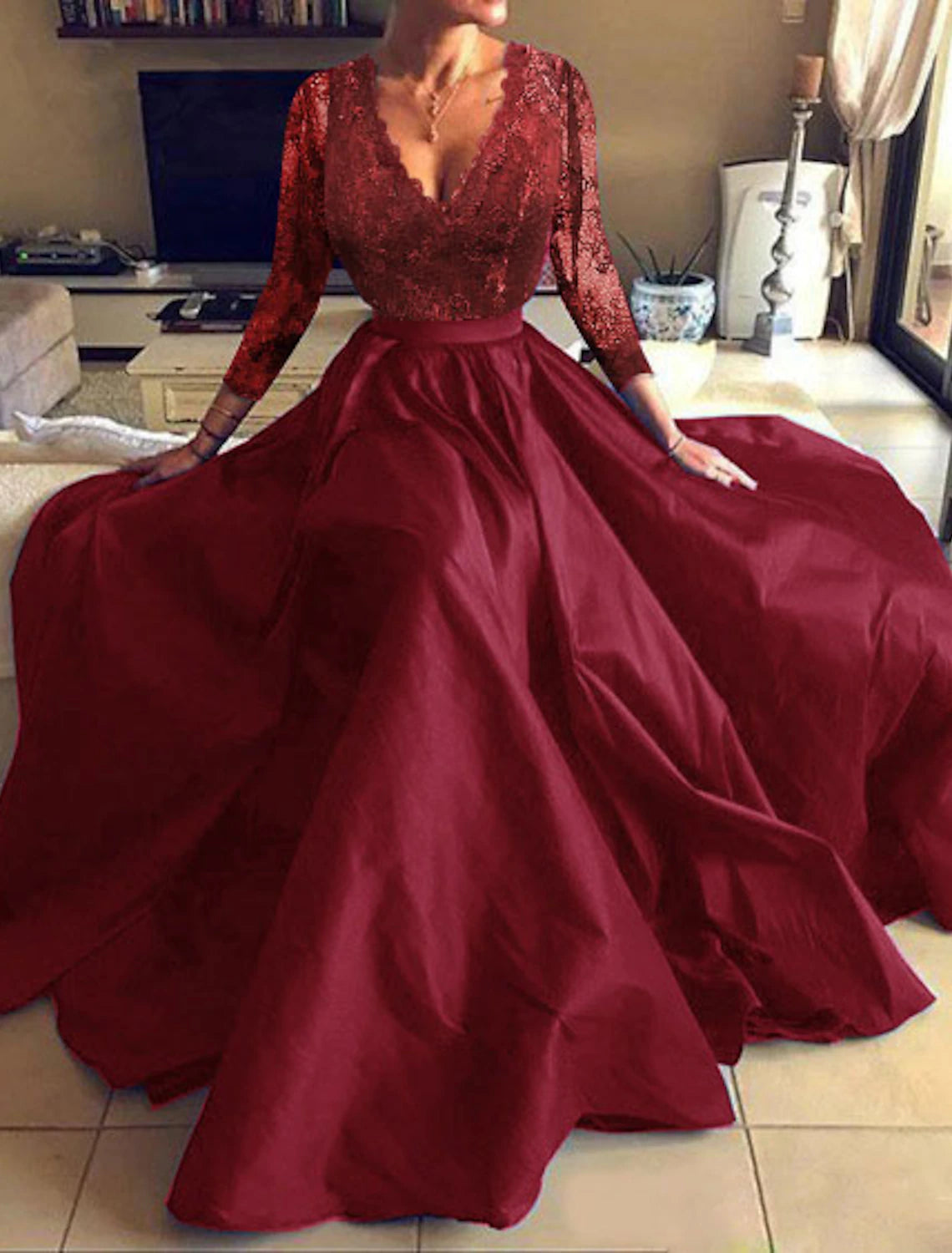 A-Line Evening Gown Elegant Dress Party Wear Formal Evening Floor Length Long Sleeve V Neck Tulle with Pleats Appliques