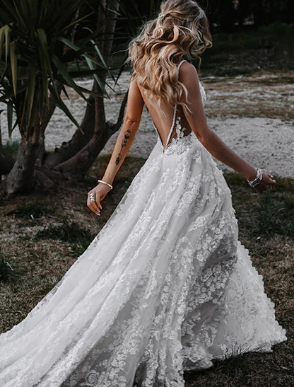 Beach Sexy Boho Wedding Dresses A-Line Sweetheart Camisole Spaghetti Strap Court Train Lace Bridal Gowns With Appliques